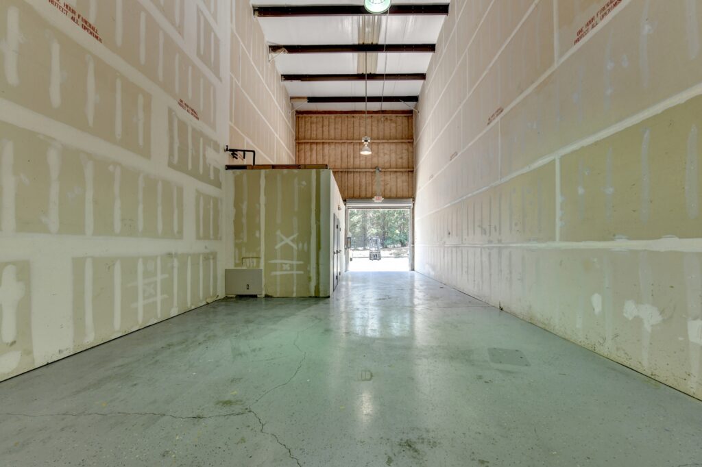 Plenty of space to organize your warehouse to best suit your workflow.